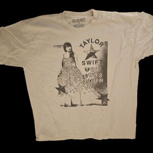 Taylor swift tee